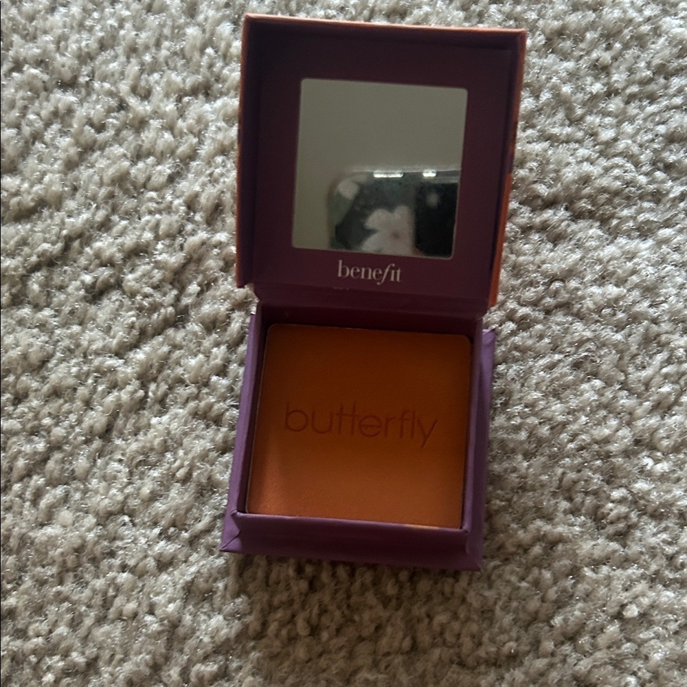 Benefit Cosmetics Wanderful World Powder Blush Butterfly Full Size Blush - Picture 3 of 3